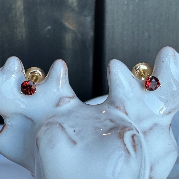 14K Martini Garnet Stud Earrings - Picture 6 of 8
